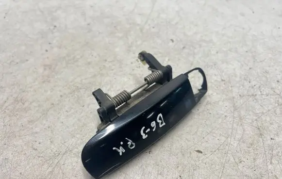 Audi A4 S4 B6 8E 8H Front door exterior handle 8E1837207