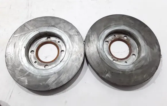 Peugeot 208 Rear brake disc 1670945780