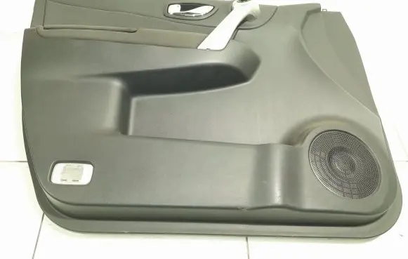 Renault Koleos I Front door card panel trim NOCODE