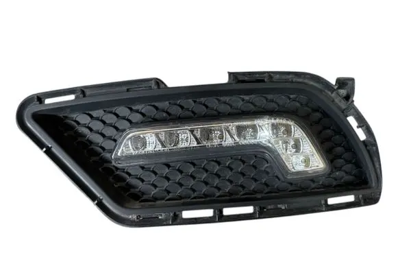 Mercedes-Benz E A207 Front fog light trim/grill A2078850353