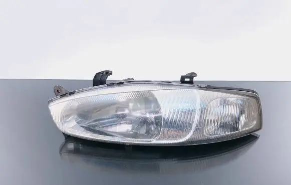 Mitsubishi Colt Headlight/headlamp 10087279