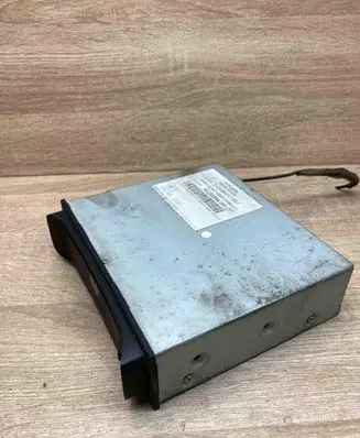 Nissan Primera Navigation unit CD/DVD player 28330AV604
