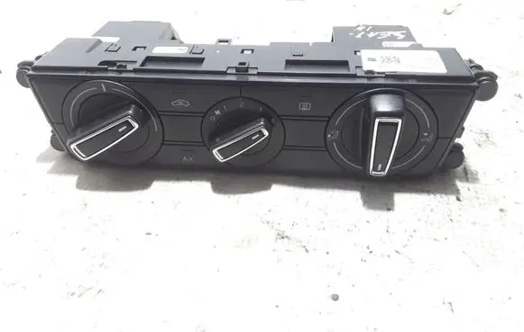 Seat Ibiza V (KJ) Air conditioner control unit module 6F1820045F