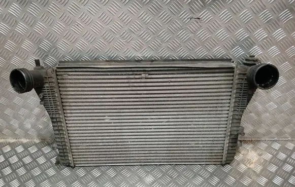 Seat Altea Intercooler radiator 1K0145803A L3738 N0966685