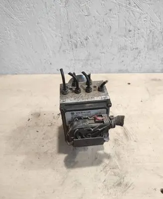 Volkswagen PASSAT B6 ABS Pump 3C0614109 16420301A 16420501
