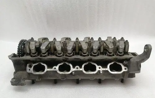 Mercedes-Benz E W211 Other cylinder head part A1130105620