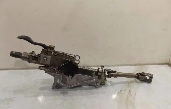 Volkswagen Polo Steering wheel axle