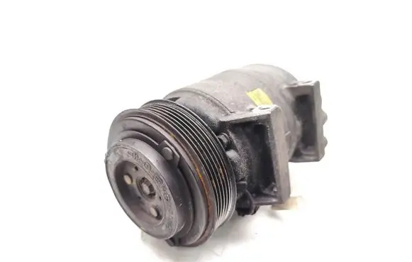 Volvo V70 Air conditioning (A/C) compressor (pump) 8708581 30761388