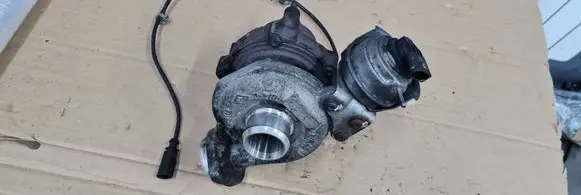 Audi A5 8T 8F Turbo 03L145721B