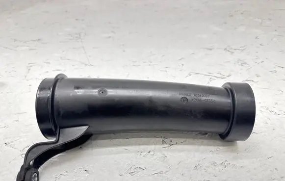 BMW M4 F82 F83 Air intake duct part 7846272