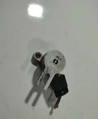 Opel Insignia A Clutch pedal sensor 9722C