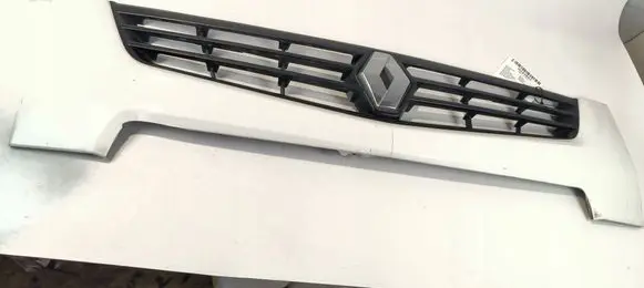 Renault Maxity Front grill