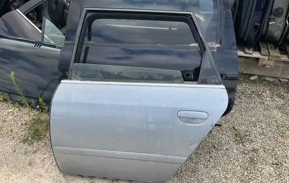 Audi RS6 Rear door