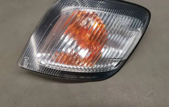 Toyota Picnic Front indicator light 