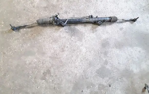 Mazda 6 Steering rack 6731421