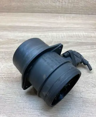 Volkswagen Golf V Mass air flow meter 074906461B 0281002461 WITHPLUG