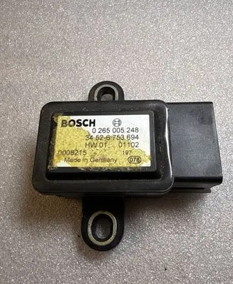 BMW 5 E39 ESP acceleration yaw rate sensor 6753694 0265005248