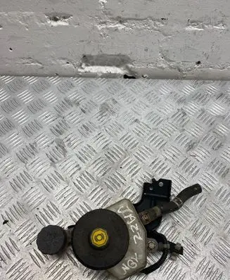 Honda Jazz Brake fluid reservoir 
