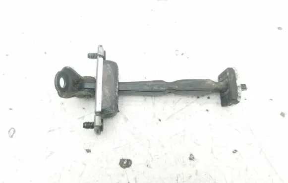 Hyundai Santa Fe Front door check strap stopper