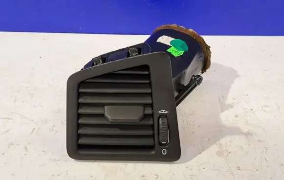 Volvo V70 Dashboard air vent grill cover trim 3409373