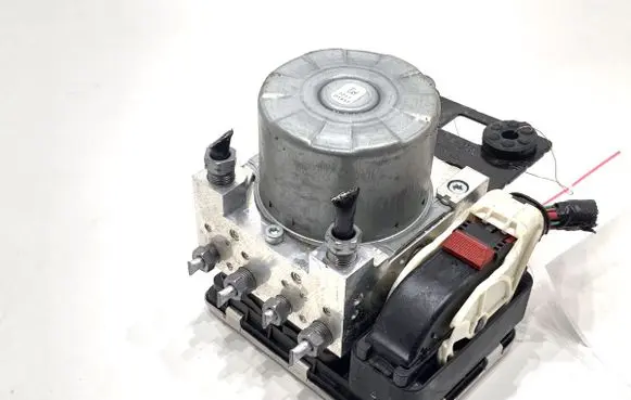 Renault Trafic III (X82) ABS Pump 476603637R