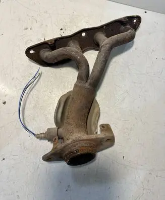 Toyota Prius (NHW20) Exhaust manifold