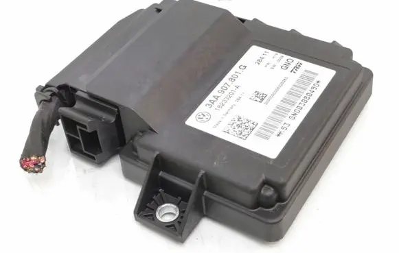 Volkswagen PASSAT B6 Hand brake control module 3AA907801G 18233201A