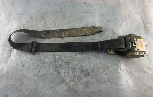 Seat Ibiza III (6L) Front seatbelt
