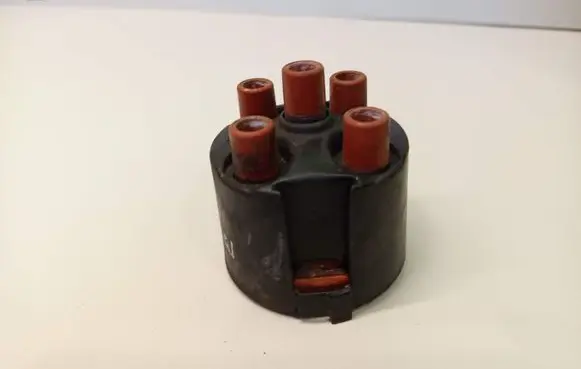 Volkswagen PASSAT B4 Spark distributor cap 1230591040