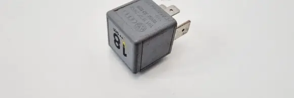 Volkswagen PASSAT B3 Other relay 191937503
