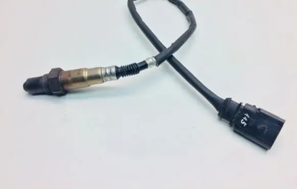 Volkswagen PASSAT B6 Lambda probe sensor 03C906262AL