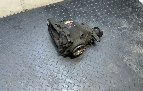 BMW 5 E60 E61 Rear differential 7555727 EAJ90U338 9009072101480009
