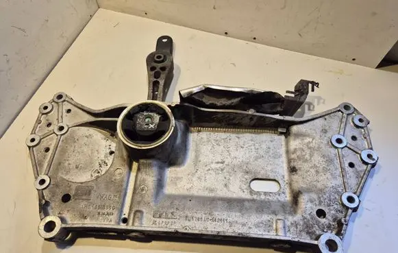 Skoda Octavia Mk2 (1Z) Front subframe 1K0199369G