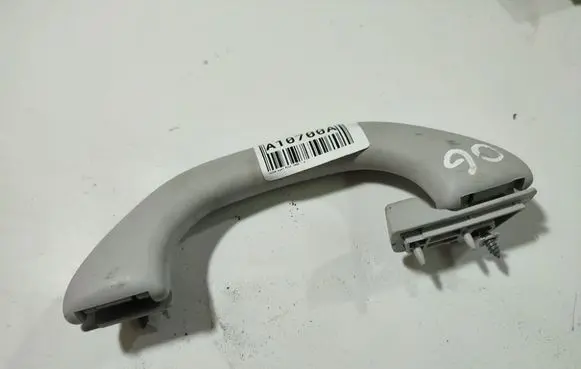 Volkswagen Polo IV 9N3 Rear interior roof grab handle