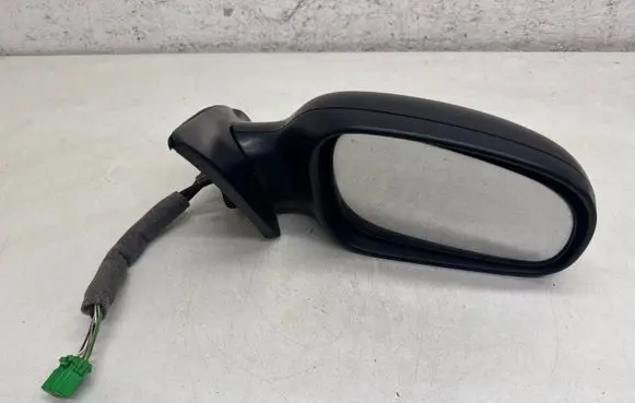 Volvo V70 Front door electric wing mirror E11015463 E11025463
