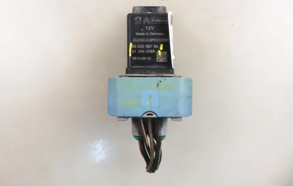 Ford Galaxy Glow plug pre-heat relay 51299058A 9803299780