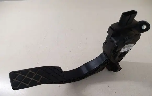 Audi A8 S8 D4 4H Accelerator throttle pedal 8K1723523A