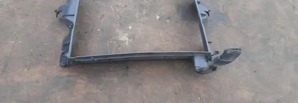Renault Trafic III (X82) Radiator trim 214760027R