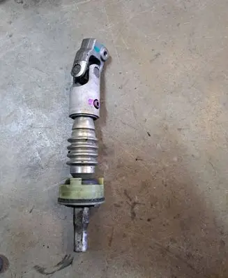 Mercedes-Benz ML W164 Steering column universal joint