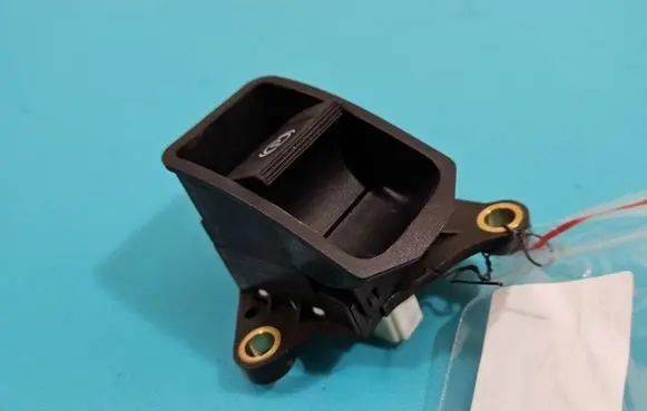Toyota Avensis T270 Handbrake/parking brake auto hold switch 84390-05030 IMPRK1422387