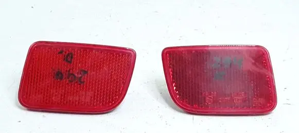 Renault Scenic II - Grand scenic II Rear tail light reflector 8200152643A 8200152642A