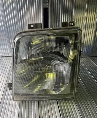 Volkswagen II LT Headlight/headlamp 2D1941015A