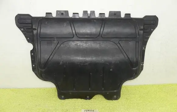 Volkswagen Golf VII Engine splash shield/under tray 3Q0825236D