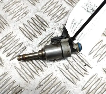 Audi A5 Fuel injector 06L906036C