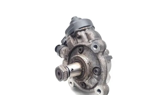 Volkswagen Golf Cross Fuel injection high pressure pump 04L130755D 0445010537