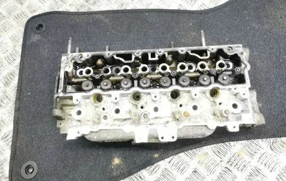 Citroen C4 Grand Picasso Engine head 9684504780