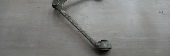 Jaguar XJ X351 Front lower control arm/wishbone R3084
