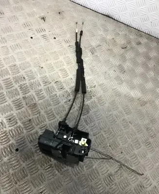 Chevrolet Captiva Front door lock