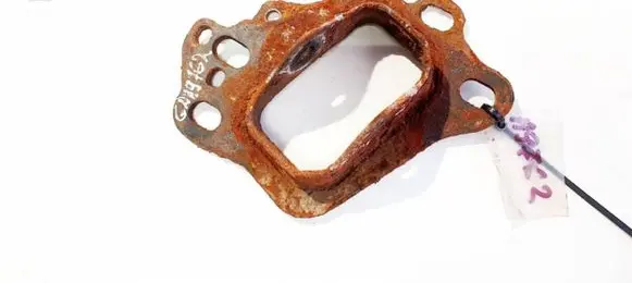 Opel Vectra B Bracket in trunk/boot 
