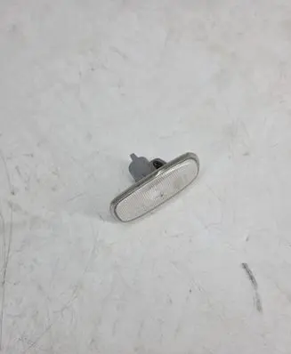 Audi A8 S8 D2 4D Front fender indicator light